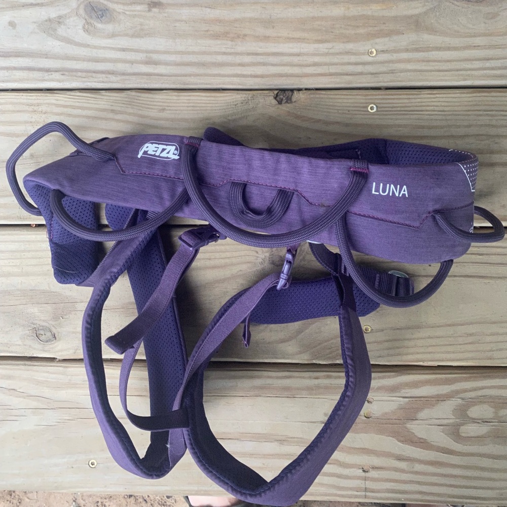 womens climbing harness!